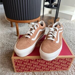 Vans Women's Brown and White Suede Sneakers